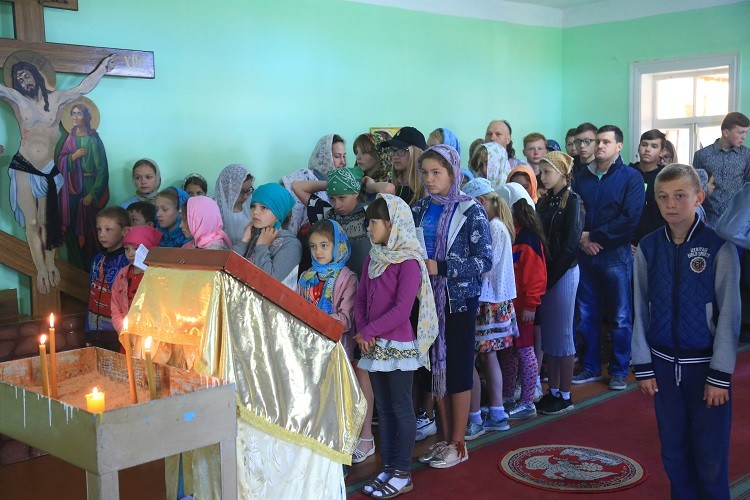 Воскресная Божественная литургия совершена в летней православной школе «Дружба» Воскресная Божественная литургия совершена в летней православной школе «Дружба»