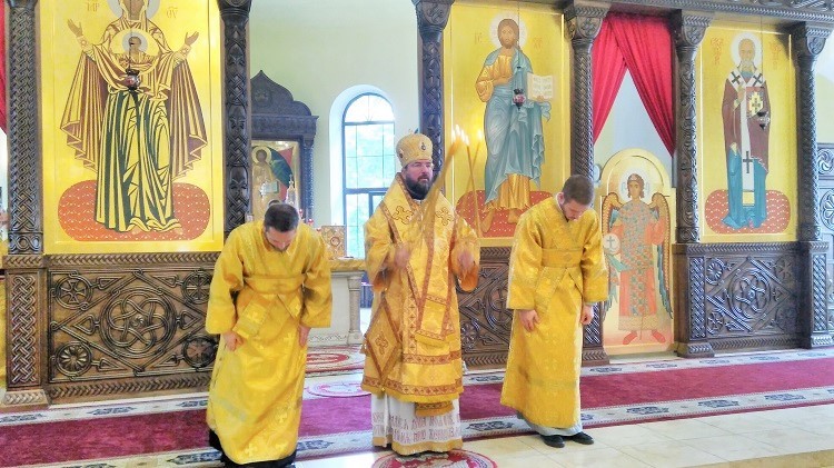 Епископ Серафим совершил Божественную литургию и иерейскую хиротонию в Никольском кафедральном соборе Бобруйска Епископ Серафим совершил Божественную литургию и иерейскую хиротонию в Никольском кафедральном соборе Бобруйска