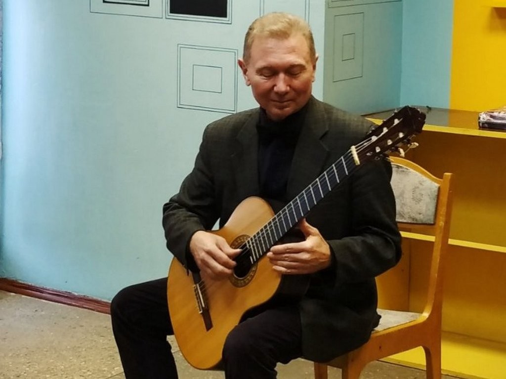 Творческая встреча с гитаристом Олегом Копенковым