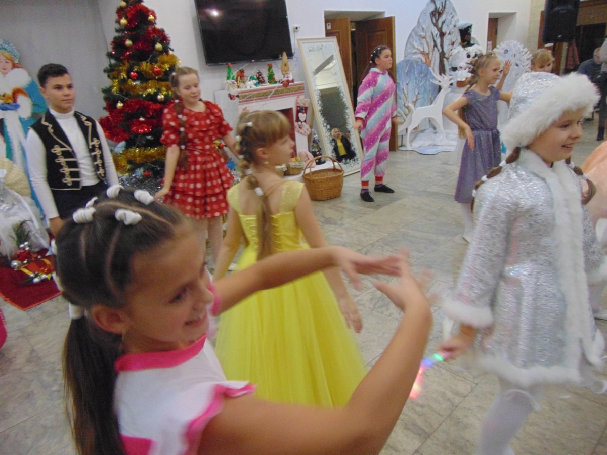 «Лаборатория танца» провела урок новогоднего волшебства