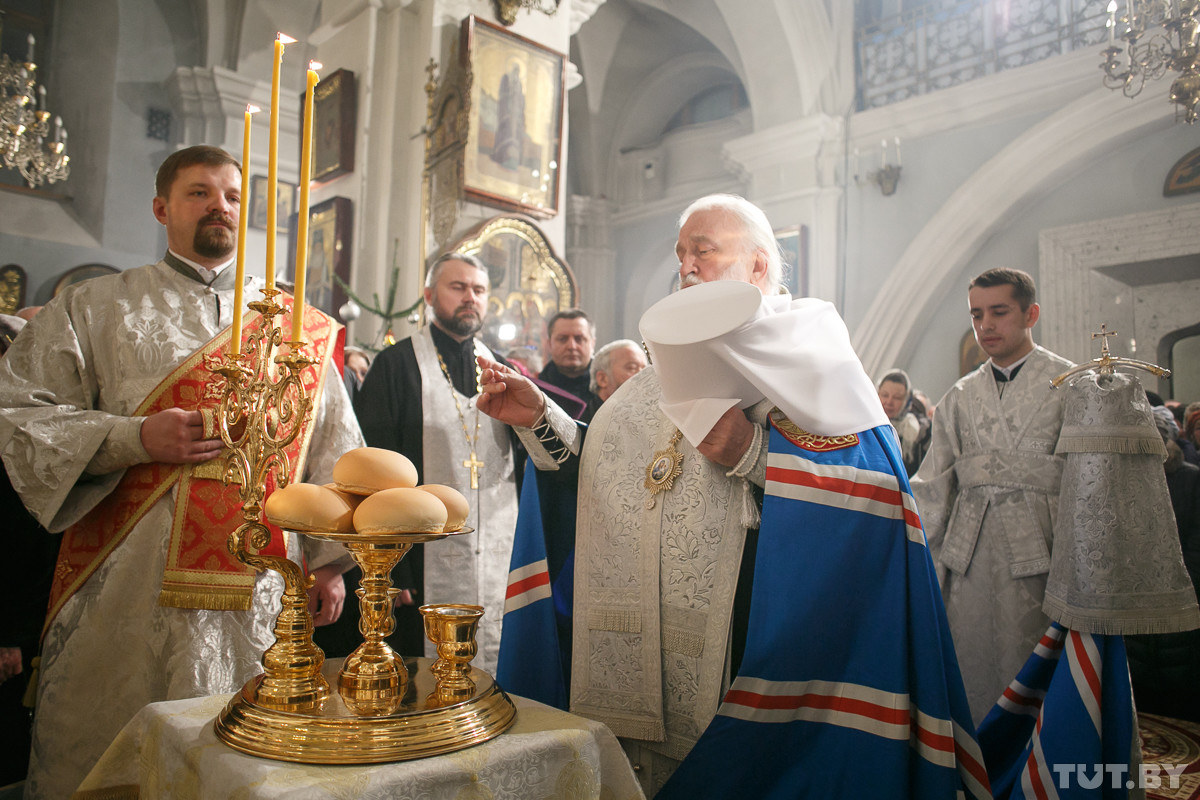 Православные празднуют Рождество Христово. Их в стране — большинство Православные празднуют Рождество Христово. Их в стране — большинство