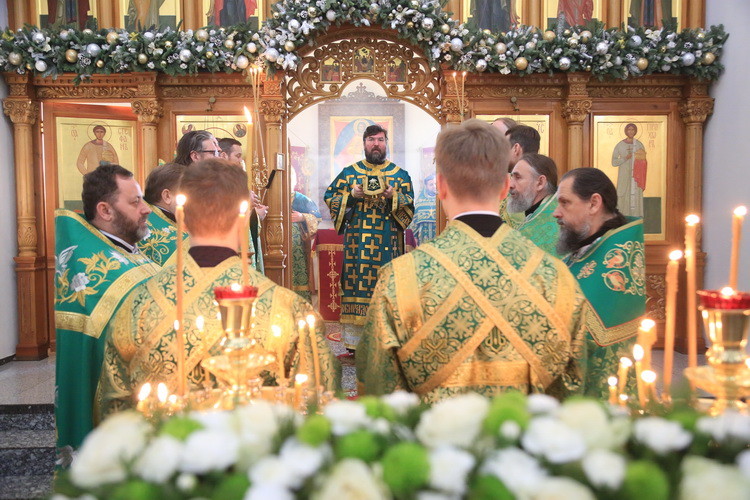В Бобруйской епархии молитвенно отметили день Ангела правящего Архиерея В Бобруйской епархии молитвенно отметили день Ангела правящего Архиерея
