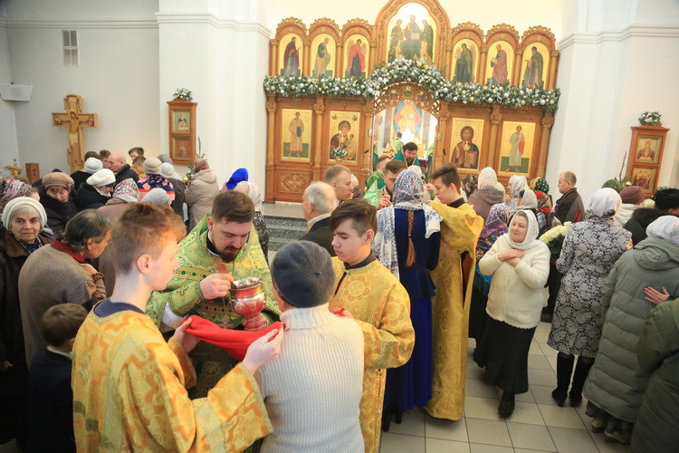 В Бобруйской епархии молитвенно отметили день Ангела правящего Архиерея В Бобруйской епархии молитвенно отметили день Ангела правящего Архиерея