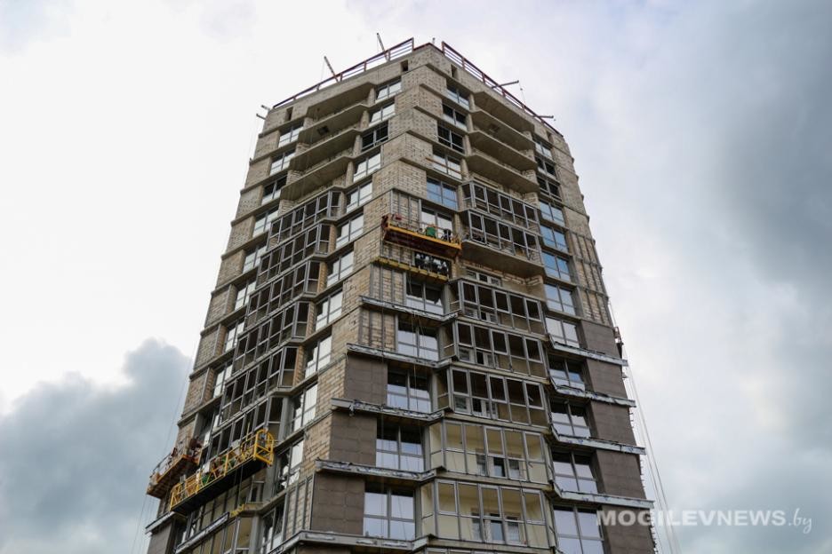 Первый в Беларуси спиральный дом планируют сдать в Могилёве в конце июня Первый в Беларуси спиральный дом планируют сдать в Могилёве в конце июня