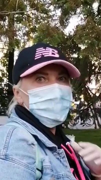 «Провокаторша» в бейсболке с пикета Тихановского, где его задержали - бобруйчанка «Провокаторша» в бейсболке с пикета Тихановского, где его задержали - бобруйчанка