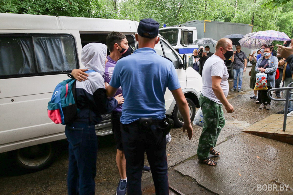 Начался суд над задержанными в Бобруйске во время пикета солидарности (обновляется) Начался суд над задержанными в Бобруйске во время пикета солидарности (обновляется)