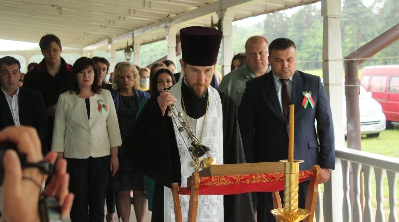 22 бумажных кораблика на Щатковской переправе. В Бобруйске и районе почтили память павших в ВОВ 22 бумажных кораблика на Щатковской переправе. В Бобруйске и районе почтили память павших в ВОВ