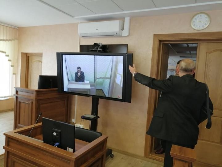 Сергею Тихановскому в Гродно дали еще 15 суток за неподчинение милиции на пикете 29 мая Сергею Тихановскому в Гродно дали еще 15 суток за неподчинение милиции на пикете 29 мая
