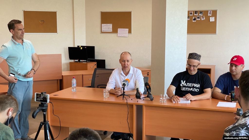 Спрэчка за 500 бабруйскіх подпісаў. Штаб Цапкалы патрабуе тлумачэньняў у ЦВК Спрэчка за 500 бабруйскіх подпісаў. Штаб Цапкалы патрабуе тлумачэньняў у ЦВК
