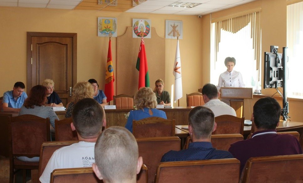 У Бабруйскім раёне прывіталі маладых спецыялістаў У Бабруйскім раёне прывіталі маладых спецыялістаў