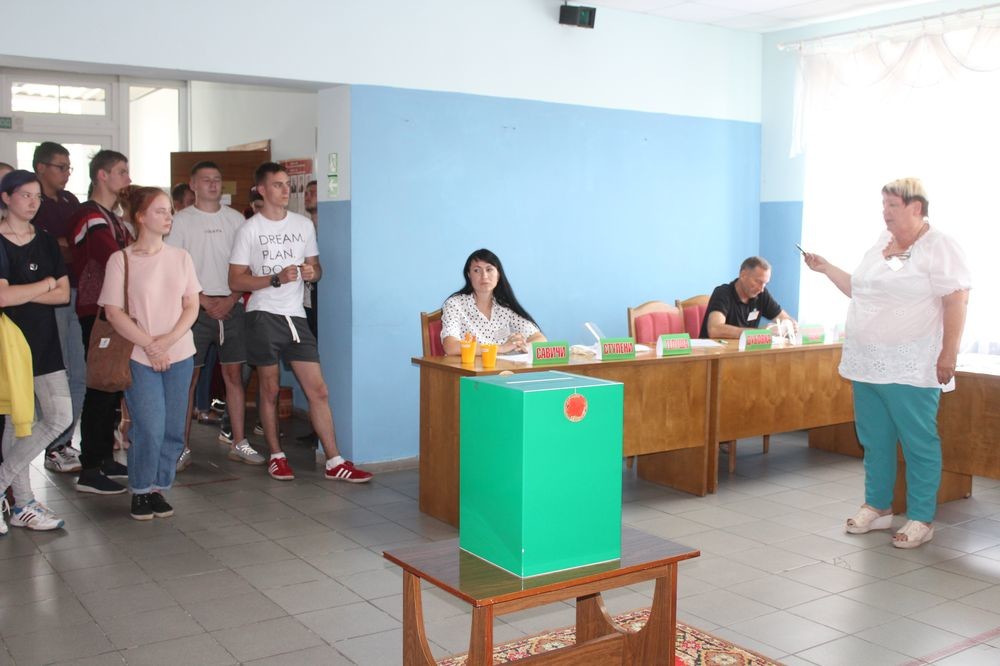 У Бабруйскім раёне прывіталі маладых спецыялістаў У Бабруйскім раёне прывіталі маладых спецыялістаў