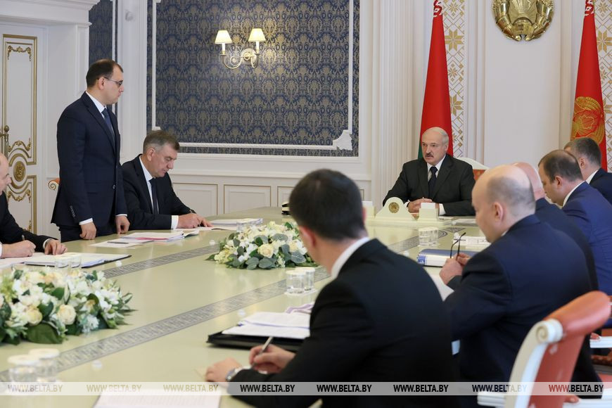 О вводе АЭС и нефтепереработке - Лукашенко рассчитывает на мощную работу топливно-энергетического комплекса О вводе АЭС и нефтепереработке - Лукашенко рассчитывает на мощную работу топливно-энергетического комплекса