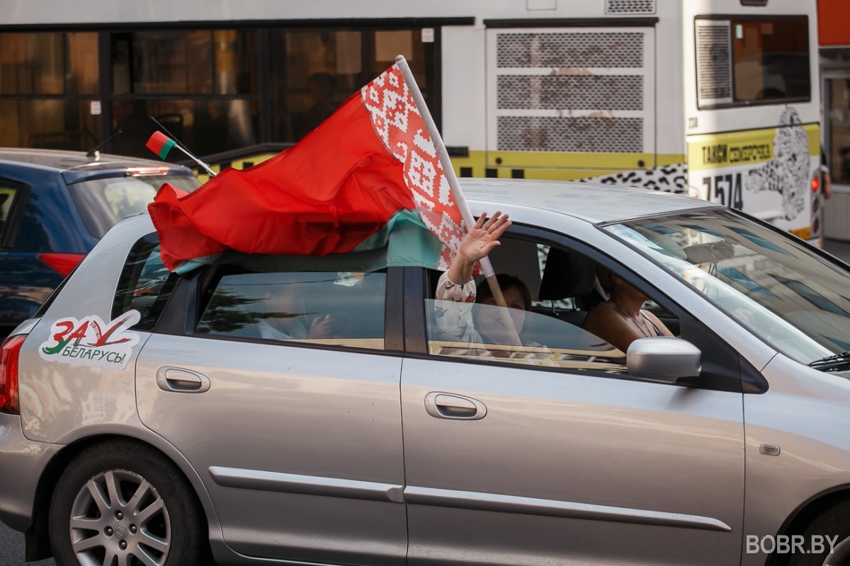 В Бобруйске прошёл автопробег в поддержку Александра Лукашенко. Фоторепортаж В Бобруйске прошёл автопробег в поддержку Александра Лукашенко. Фоторепортаж