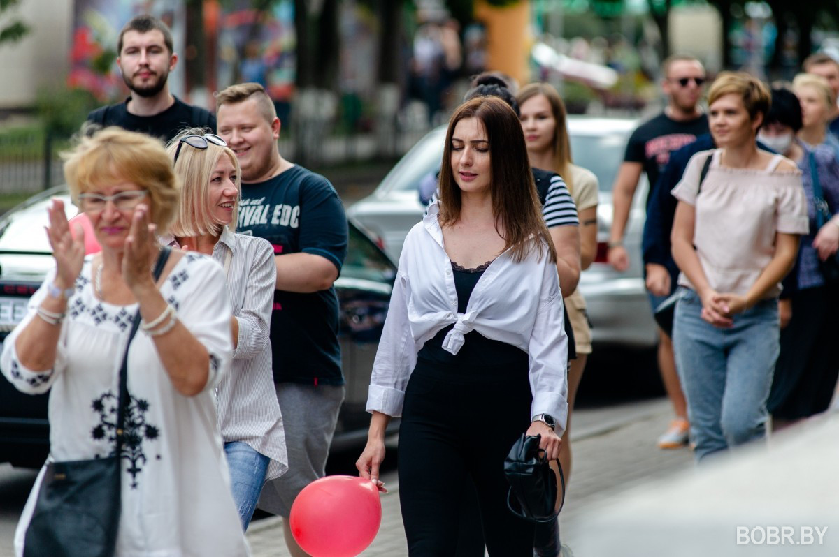 23 августа в Бобруйске прошла очередная акция протеста (фото и стрим VALIDOL). Дополнено 23 августа в Бобруйске прошла очередная акция протеста (фото и стрим VALIDOL). Дополнено