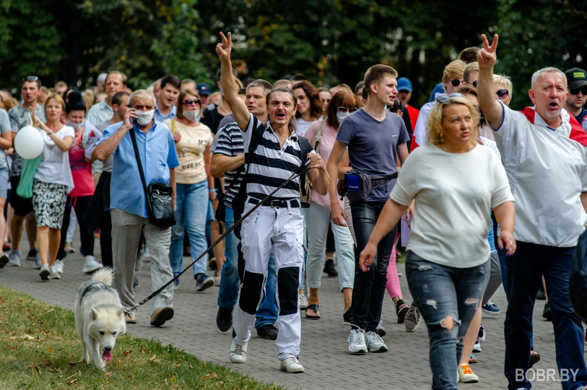 23 августа в Бобруйске прошла очередная акция протеста (фото и стрим VALIDOL). Дополнено 23 августа в Бобруйске прошла очередная акция протеста (фото и стрим VALIDOL). Дополнено
