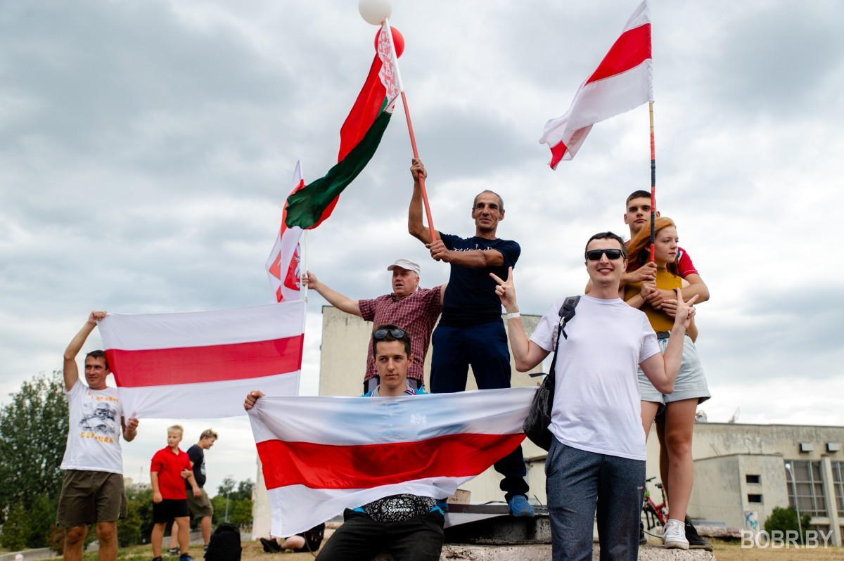 23 августа в Бобруйске прошла очередная акция протеста (фото и стрим VALIDOL). Дополнено 23 августа в Бобруйске прошла очередная акция протеста (фото и стрим VALIDOL). Дополнено