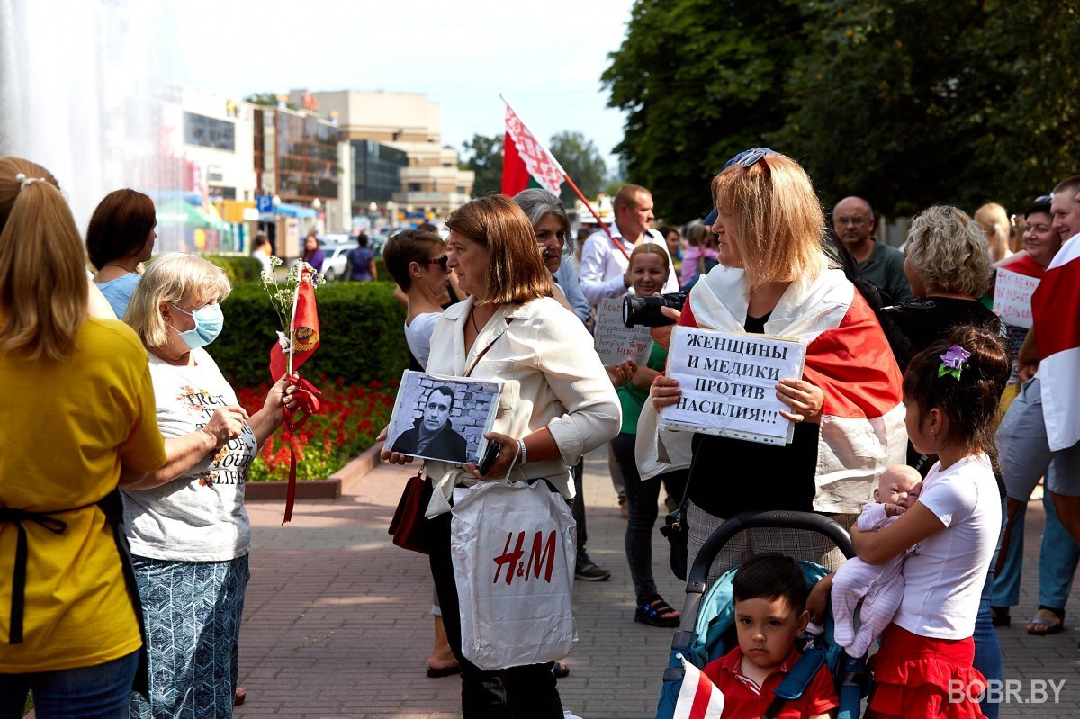 23 августа в Бобруйске прошла очередная акция протеста (фото и стрим VALIDOL). Дополнено 23 августа в Бобруйске прошла очередная акция протеста (фото и стрим VALIDOL). Дополнено