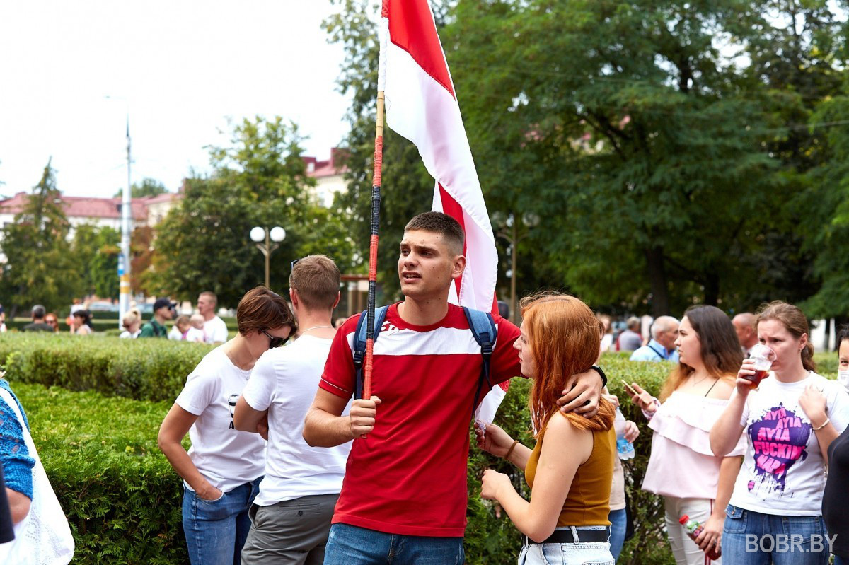 23 августа в Бобруйске прошла очередная акция протеста (фото и стрим VALIDOL). Дополнено 23 августа в Бобруйске прошла очередная акция протеста (фото и стрим VALIDOL). Дополнено