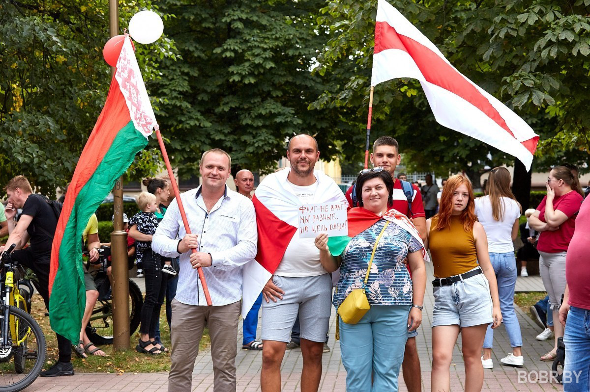 23 августа в Бобруйске прошла очередная акция протеста (фото и стрим VALIDOL). Дополнено 23 августа в Бобруйске прошла очередная акция протеста (фото и стрим VALIDOL). Дополнено