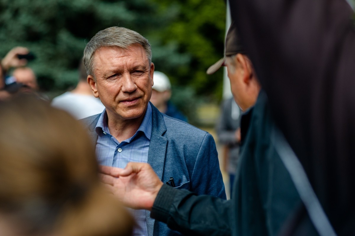 Протестующие «Белшины», «король» с синими пальцами и диджей с собакой: лучшие снимки Юрия Комиссарова Протестующие «Белшины», «король» с синими пальцами и диджей с собакой: лучшие снимки Юрия Комиссарова