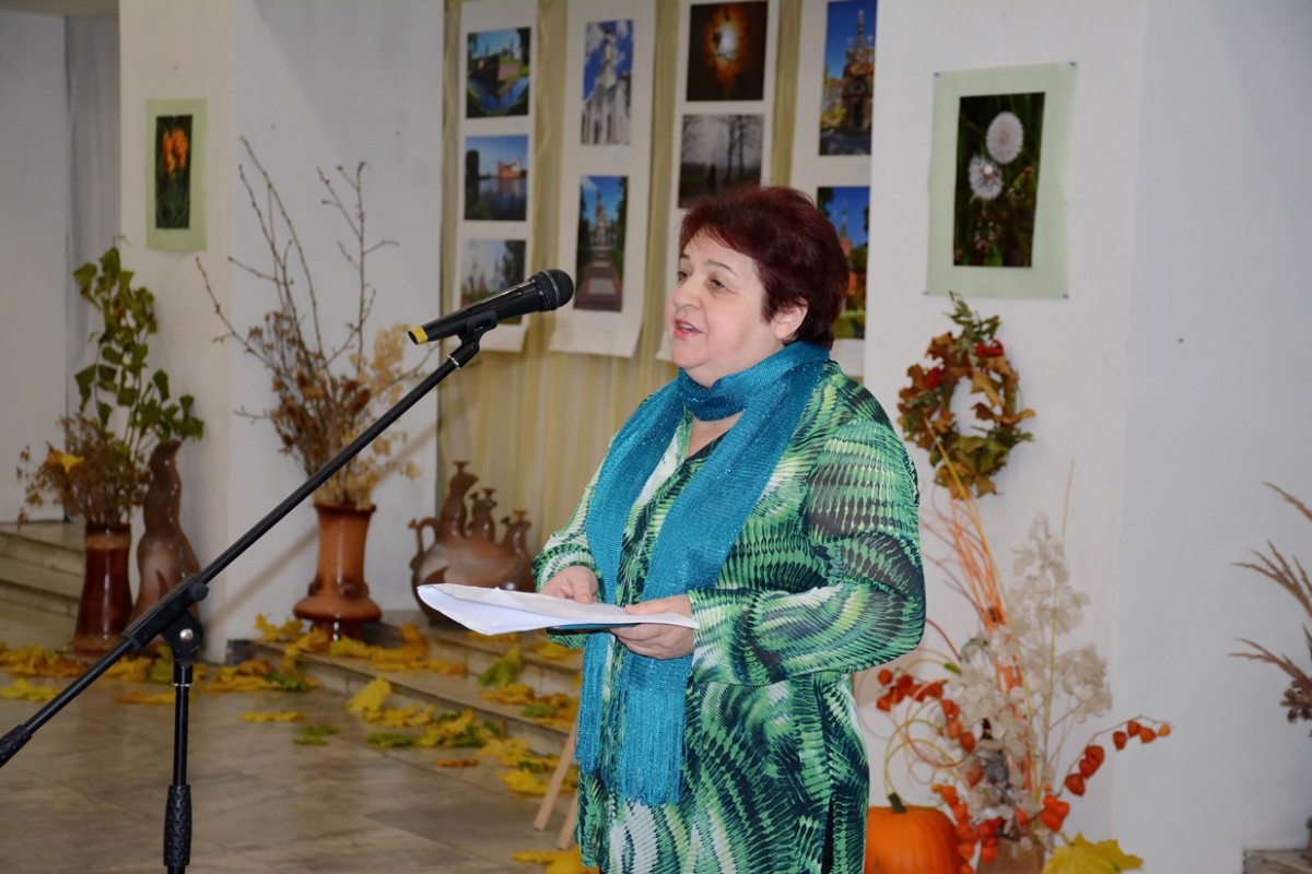 В Бобруйске открылась выставка «Времена года, плюс тысячи оттенков осени»