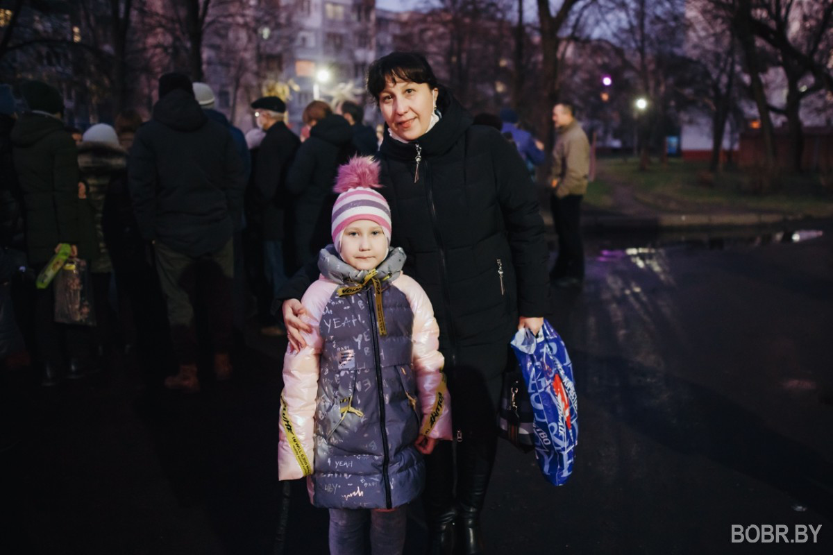 “Как будто нам посмеялись в лицо”. На улице Рокоссовского №40 состоялась встреча с представителями горисполкома “Как будто нам посмеялись в лицо”. На улице Рокоссовского №40 состоялась встреча с представителями горисполкома