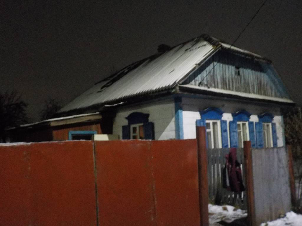 В Бобруйске на улице 7-ая Линия горел дом. Погибла женщина