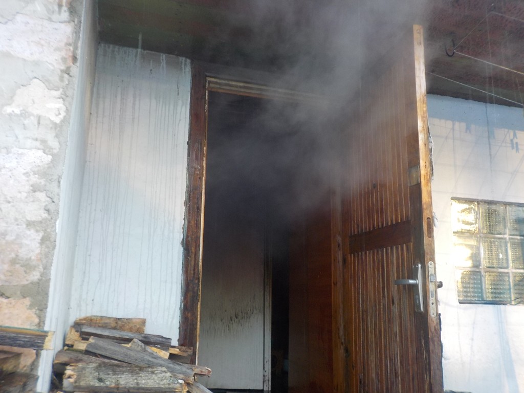 В Бобруйске на улице Лесопарковой горела баня