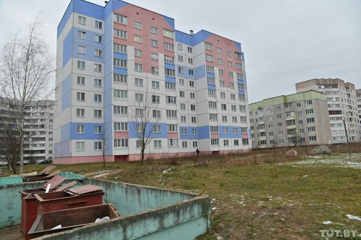 В Бобруйске из окна 7 этажа выпали мать с младенцем. Что известно о трагедии В Бобруйске из окна 7 этажа выпали мать с младенцем. Что известно о трагедии