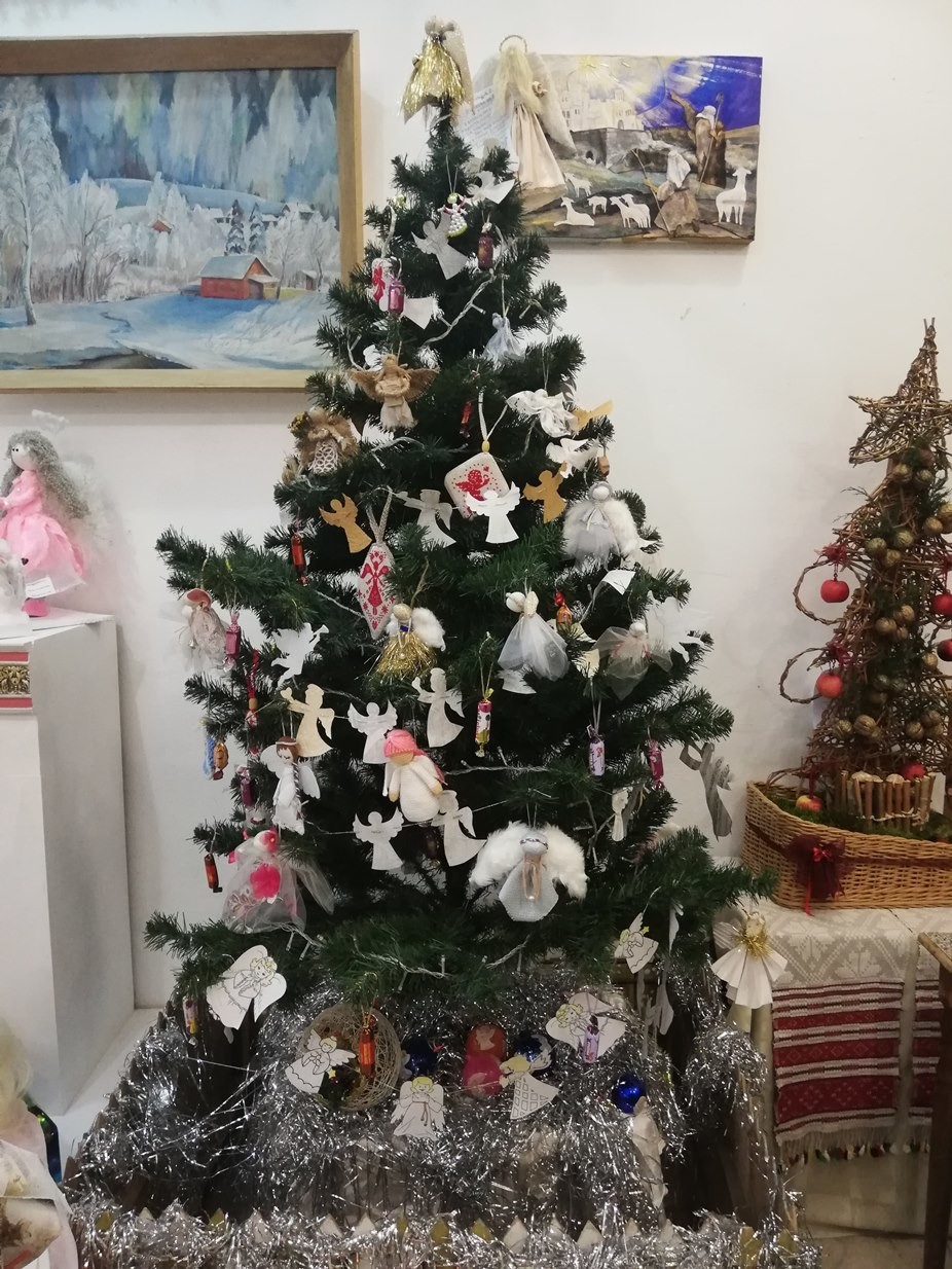 В Бобруйске проходит выставка «Рождественский ангел»