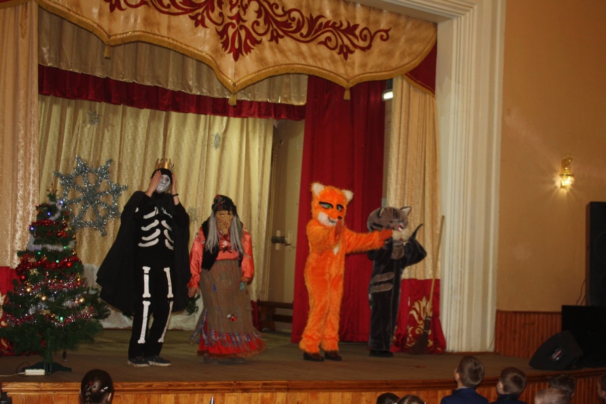 В Бобруйске прошло театрализованное представление «Чудеса под Новый год»