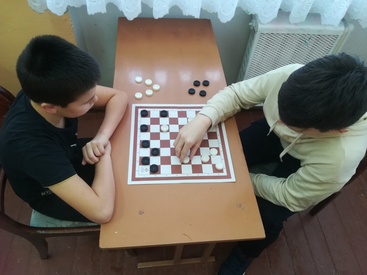 В Бобруйске прошли соревнования по шашкам