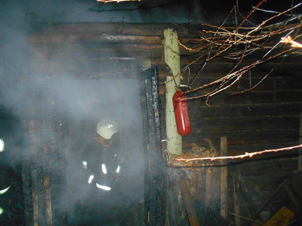 Утром 8 марта в Бобруйске произошло сразу два пожара. Горели оконная рама и баня.
