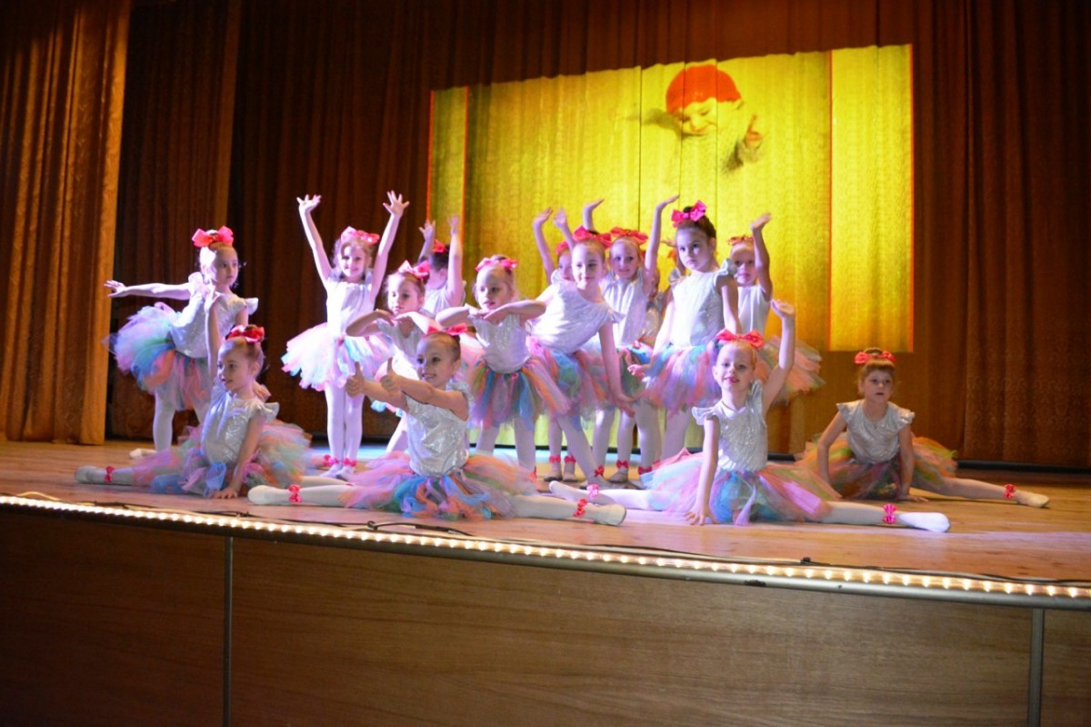 В Бобруйске прошел отчетный концерт танцевальных студий «Dance time» и «Лаборатория танца»