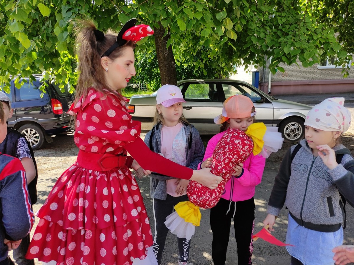 В Бобруйске состоялся большой детский праздник «Солнышко светит, и смеются дети»