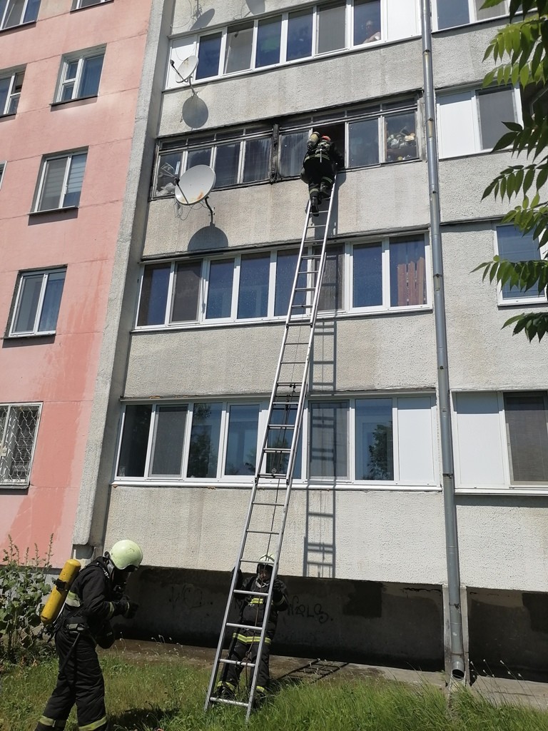 Горели баня, балконная рама и жилой дом: в Бобруйске и Бобруйском районе за выходные произошло 3 пожара
