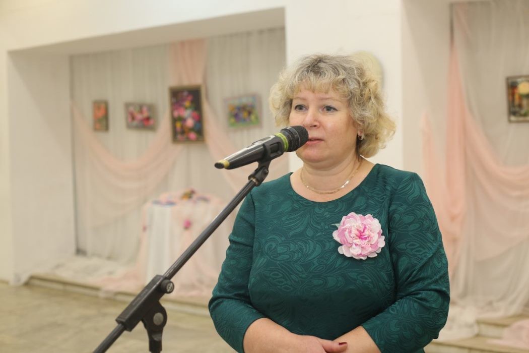 В Бобруйске открылась персональная выставка Татьяны Филоновой «Ленточная рапсодия»