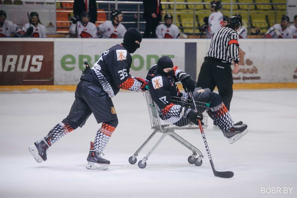 В «Бобруйск-Арене» прошла церемония закрытия хоккейного сезона