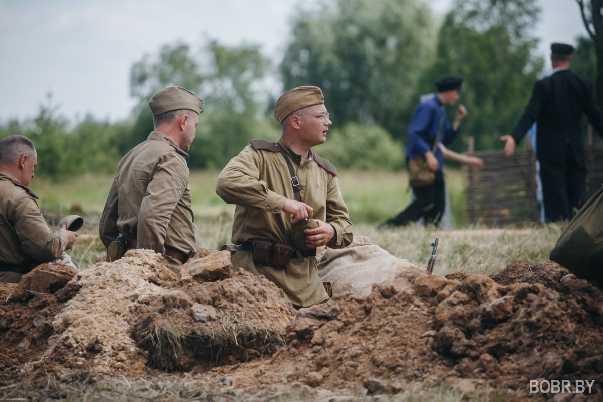 26 июня, около деревни Щатково Бобруйского района прошла военно-историческая реконструкция