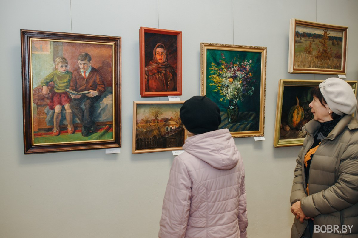 Портрет Хрущева, родной ФанДОК и пейзажи: открылась авторская выставка Павла Костко