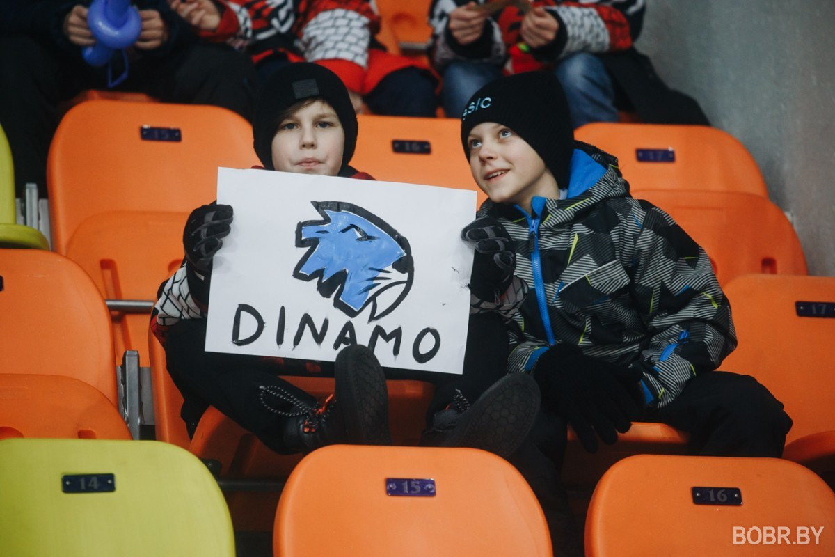 Победа на домашней арене: «Динамо-Шинник» провели первый матч в Бобруйске