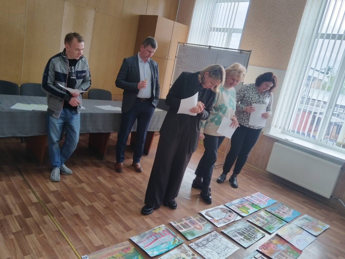 В типографии наградили участников конкурса на лучший рисунок видов Бобруйска