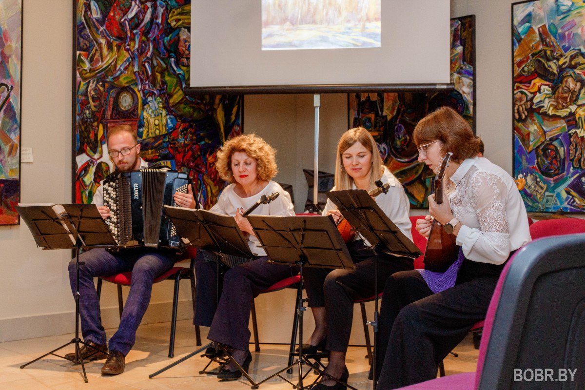 В художественном музее открыли сезон музыкально-литературных вечеров