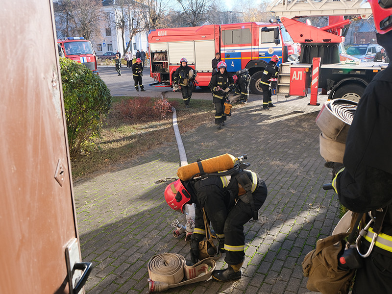 В Бобруйске  от пожара спасали банк