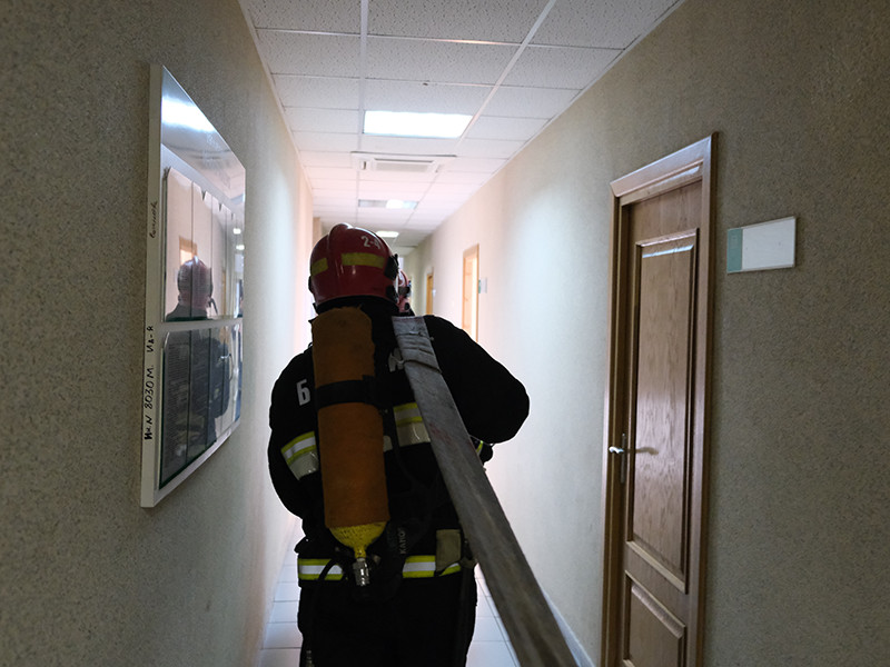 В Бобруйске  от пожара спасали банк
