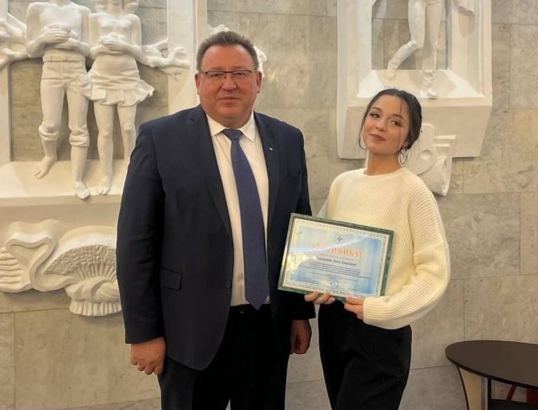 Профсоюзные стипендии будущим медикам из Могилева и Бобруйска вручили в Минске