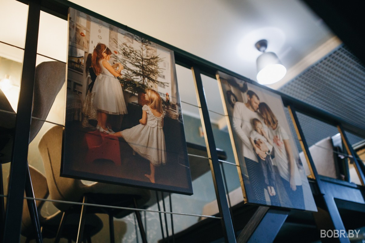 «Мечты должны сбываться»: в одном из бобруйских кафе открылась персональная фотовыставка Аллы Сказовой