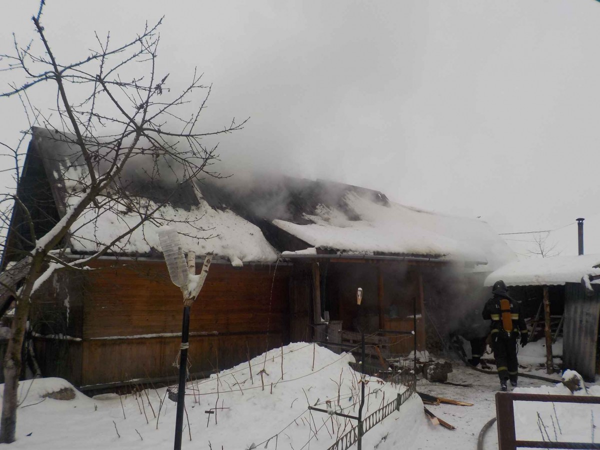 10 декабря в 09.31  жители Бобруйска сообщили спасателям о пожаре бани по улице Свердлова.
