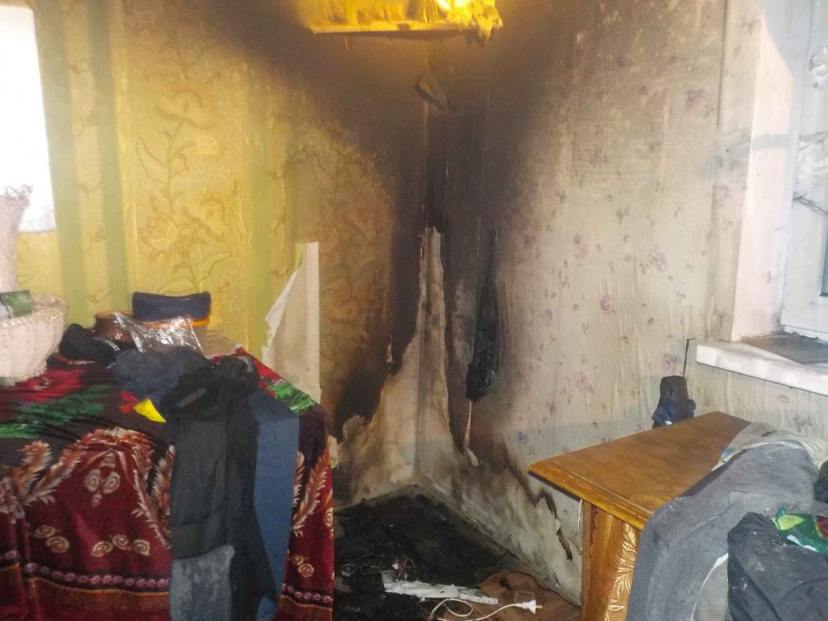 20 декабря в 15.40   бобруйским спасателям сообщили о пожаре в доме по улице Веры Хоружей в Бобруйске.
