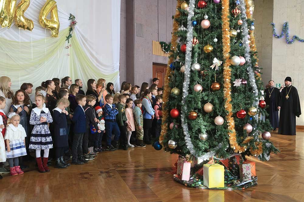 7 января 2024 года для воспитанников воскресных школ Бобруйской епархии прошла Архиерейская Рождественская елка.
